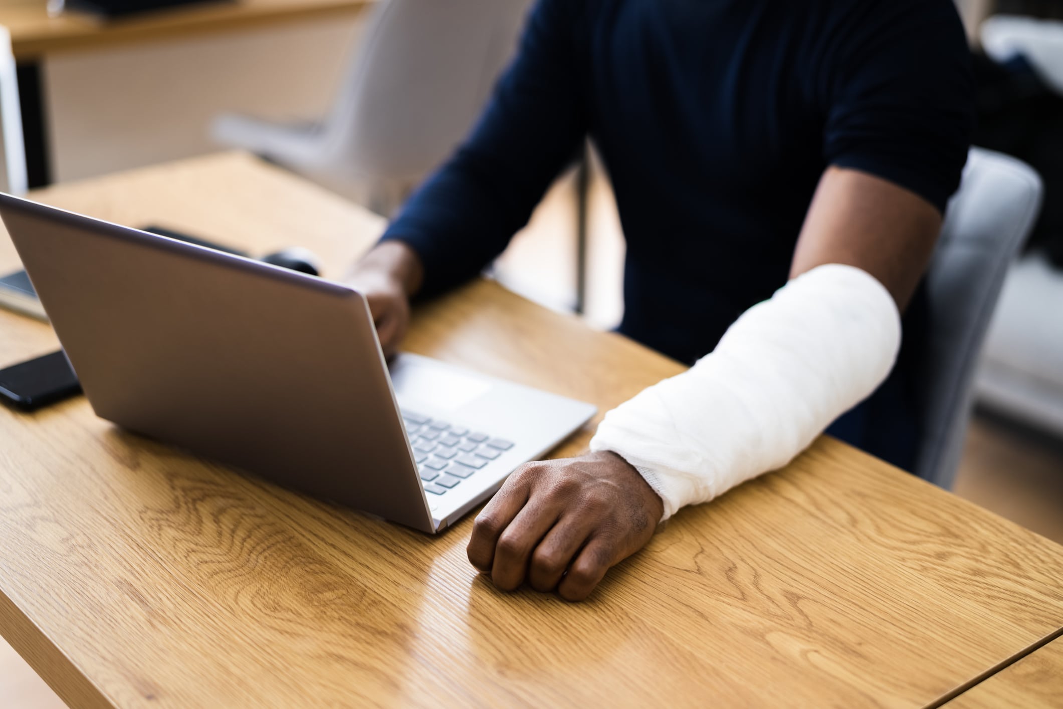 Injured worker looking up what you need to know about workers’ comp