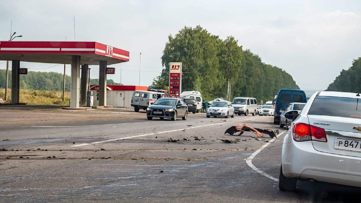 Lewis & Keller Injury Lawyers Staff And Legal Team Group Photo